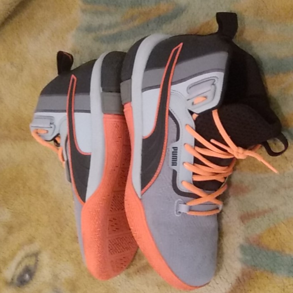 Shoes - Picture 3 of 3
